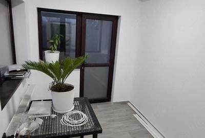 Apartament cu 4 camere decomandat în Central - 3