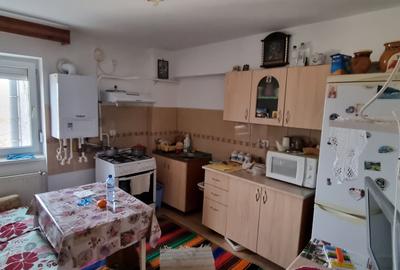 Apartament cu 4 camere decomandat în Central - 11
