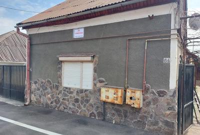 Casă cu 2 camere cu Teren 300 Mp în Central - 7