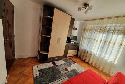 Apartament cu 4 camere decomandat în Est - 3