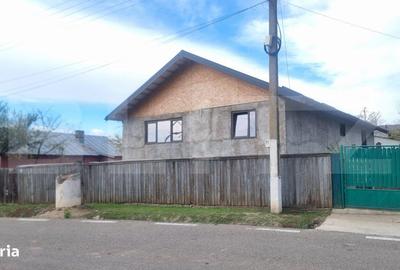 Casă cu 3 camere cu Teren 900 Mp în Drăgănești - 6