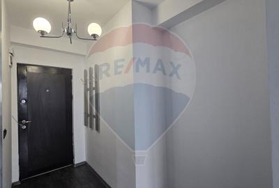 Apartament cu 3 camere semidecomandat în Dămăroaia - 2