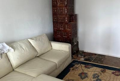 Casă cu anexe și grădină; Retevoiesti , 30Km Curte de Argeș și Câmpulung; locuib - 9