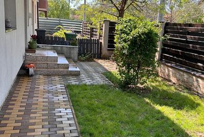 Casă cu 4 camere în Central - 1