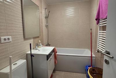 Garsonieră decomandată, mobilată în Vitan - 6