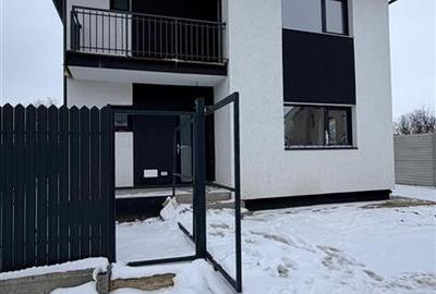 Casă individuală cu 4 camere cu Teren 320 Mp în Berceni