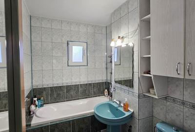 Apartament cu 3 camere în Decebal - 4