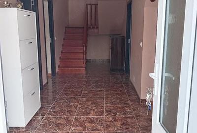 Casă cu 1 camere cu Teren 2500 Mp în Tulnici - 2