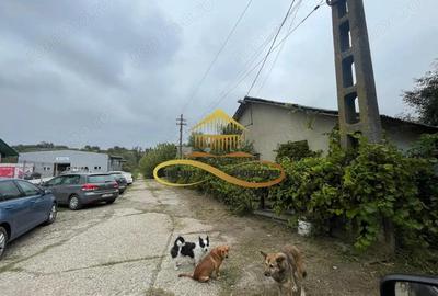 Cladire veche de vanzare in Saucesti Bacau - 1