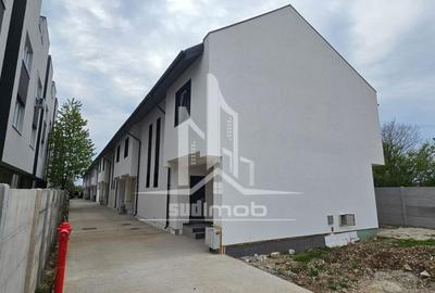 Casă cu 4 camere cu Canalizare în Central - 3