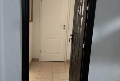 Apartament cu 2 camere semidecomandat, mobilat în 1 Mai - 15