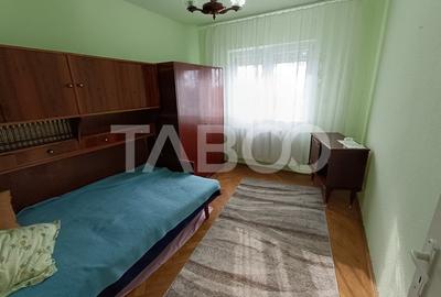 Apartament 3 camere mobilat si utilat de inchiriat Sibiu zona Strand - 4