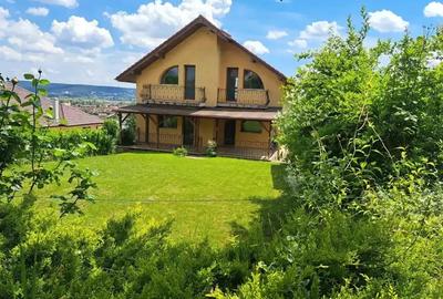 Casă cu 5 camere cu Teren 1040 Mp în Unirii - 5
