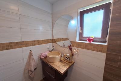 Duplex cu 5 camere cu Canalizare în Dezmir - 14