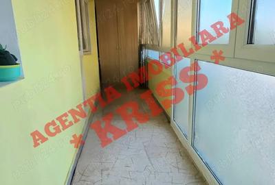 Apartament cu 4 camere decomandat în Central - 4