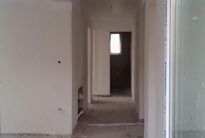 Casă cu 4 camere în Central - 3