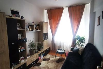 Apartament 3 camere în zona BILLA - 1