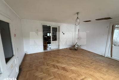Casă cu 6 camere cu Teren 5100 Mp în Central - 5