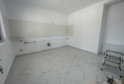 Casă cu 5 camere cu Teren 480 Mp în Domnești - 10