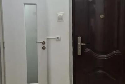 Garsonieră decomandată în Central - 7