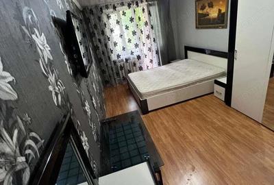 Apartament cu 3 camere decomandat în Florilor - 4