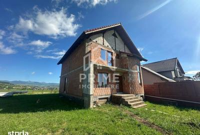 Casă cu 4 camere cu Teren 657 Mp în Micești - 1