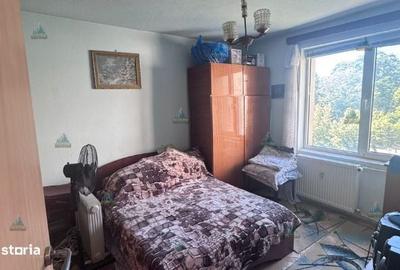 Apartament cu 3 camere semidecomandat în Uiești - 16