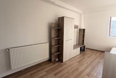Apartament cu 2 camere semidecomandat în Titan