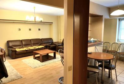 Apartament cu 4 camere decomandat în Stadion - 2