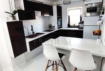 Apartament cu 3 camere decomandat, mobilat în Freidorf