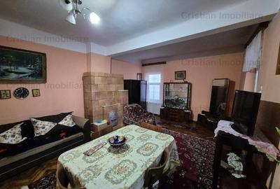 Casă cu 3 camere cu Teren 176 Mp în Apollo - 7