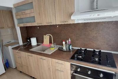 Apartament cu 2 camere decomandat în Casa de Cultură - 2