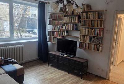 Apartament cu 3 camere semidecomandat în Rovine - 2