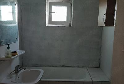 Apartament cu 2 camere decomandat în Drăgășani - 4