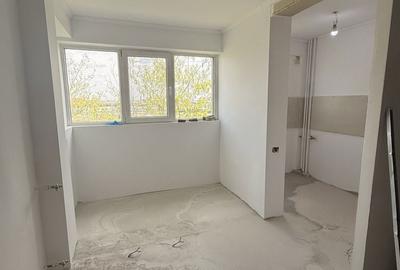 Garsonieră decomandată în Titan - 4