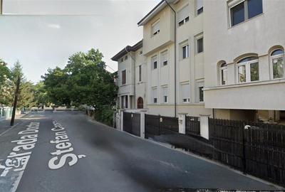 Casă individuală cu 10 camere cu Canalizare în Cotroceni - 1