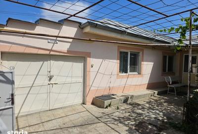 Casă cu 3 camere cu Teren 352 Mp în Central - 1