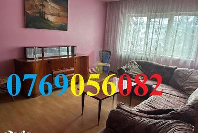 Apartament cu 4 camere decomandat în Radu Negru