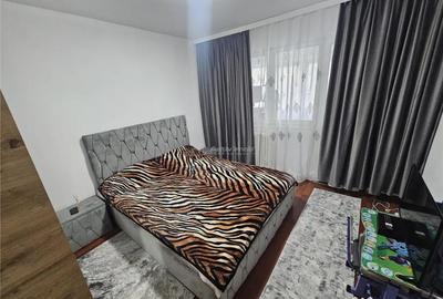 Apartament cu 3 camere semidecomandat în Central - 2
