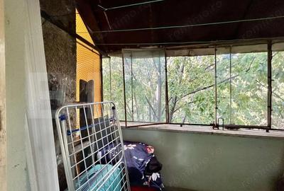 Apartament cu 3 camere semidecomandat în Nord