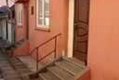 Casă cu 2 camere în Central - 2