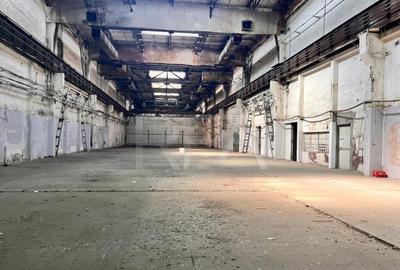 Spațiu comercial, de 1,750 mp, în 1 Decembrie 1918 - 1