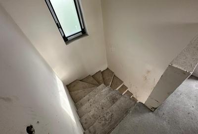Duplex cu 4 camere cu Canalizare în Feleacu - 9
