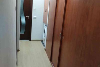 Apartament cu 3 camere decomandat în Romanești - 1