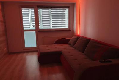 Proprietar inchiriez apartament 2 camere zona spitalul judetean, blocuri 10 etaje - 2