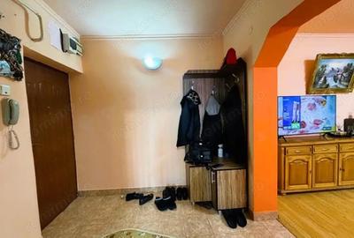Apartament cu 3 camere decomandat în Central - 16