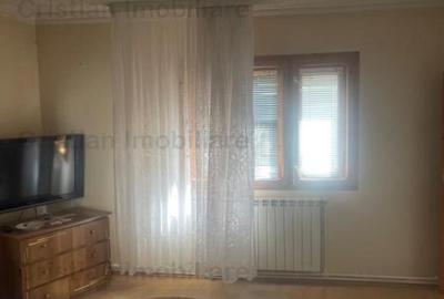 Casa 3 camere,decomandata, construcie anul 2000,Centru - 2