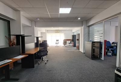 Birou, de 154.30999755859 mp, în Unirii - 1