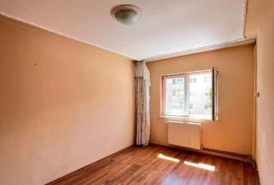 Apartament 2 camere, decomandat - zona Astra - 3