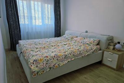 Apartament cu 4 camere decomandat în Florești - 1